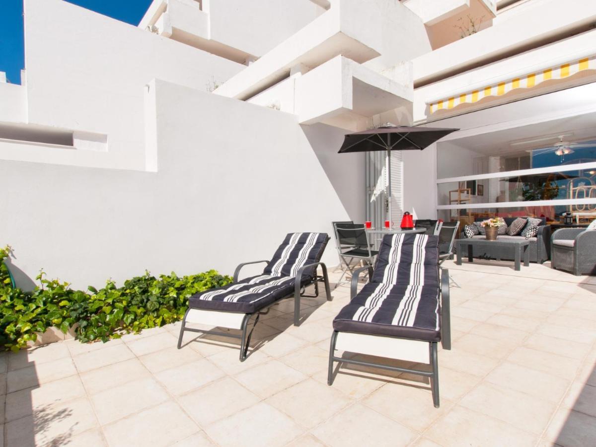 Oiza Castle 24 At Beach, Wifi And Aircon Apartment *